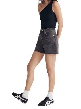 Madewell relaxed mid-length denim shorts in Bradbrook Wash size 33